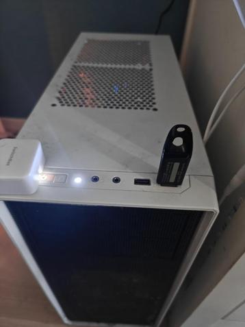 Computer - 3070 - 5700X3D - 32GB RAM beschikbaar voor biedingen