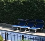 Blauwe ligbedden Santorini voor bij zwembad 5 stuks, Gebruikt, Ophalen