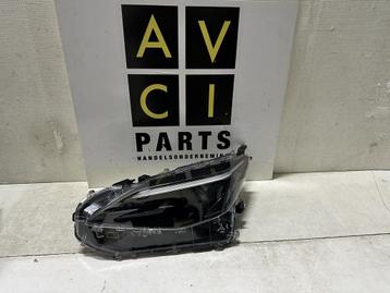 Koplamp Toyota Yaris Cross H7 Led origineel links  beschikbaar voor biedingen