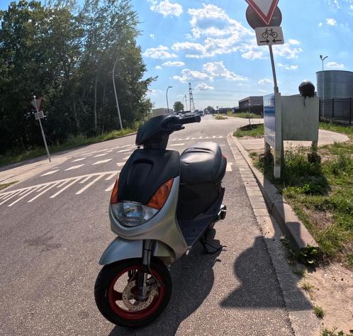 Vivacity 50cc, Fietsen en Brommers, Brommeronderdelen | Scooters, Zo goed als nieuw, Peugeot, Blok, Ophalen of Verzenden