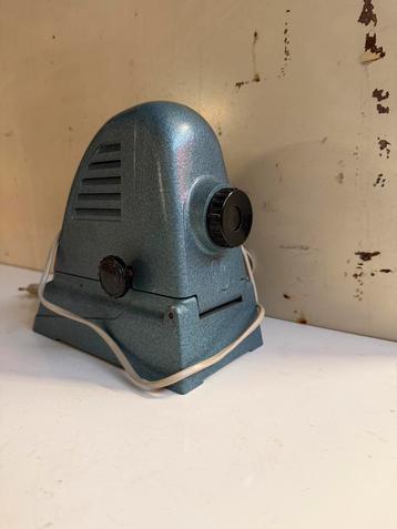 Diaskop projector beschikbaar voor biedingen