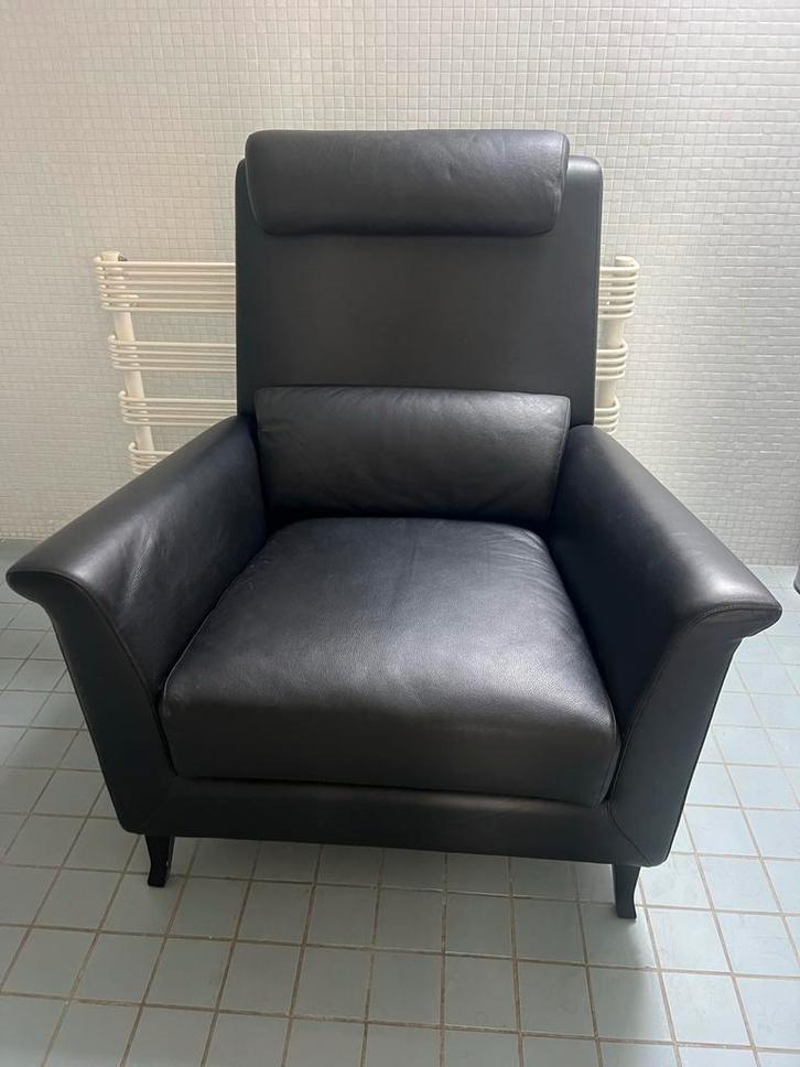 Poltrona Frau leren fauteuil - puntgaaf, Huis en Inrichting, Fauteuils, Zo goed als nieuw, Leer, 75 tot 100 cm, Ophalen