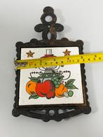 Vintage gietijzeren onderzetter keramische tegel 24 x 13 cm, Antiek en Kunst, Ophalen of Verzenden