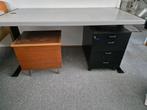 Gratis bureau, ijzer/ kunststof, Ophalen, Gebruikt
