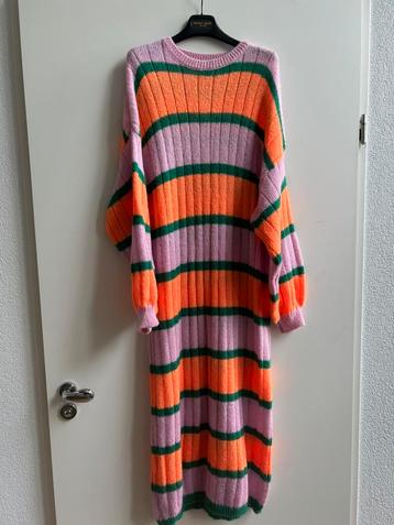 MADE IN ITALY lange knitwear jurk gestreept mt TU beschikbaar voor biedingen