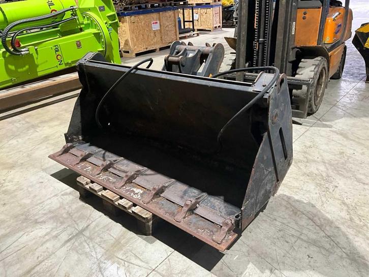 4-in-1 bak - voor graafmachines, Zakelijke goederen, Machines en Bouw | Onderdelen