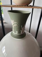 Wedgwood vaasje, porselein, kleur groenJasperware, Antiek en Kunst, Ophalen of Verzenden