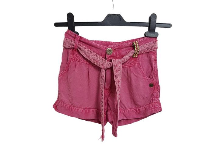 Geweldig rood VINGINO shortje Renekke maat 6/ 116., Kinderen en Baby's, Kinderkleding | Maat 116, Zo goed als nieuw, Meisje, Broek