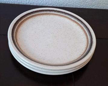 Biltons Ironstone borden  beschikbaar voor biedingen