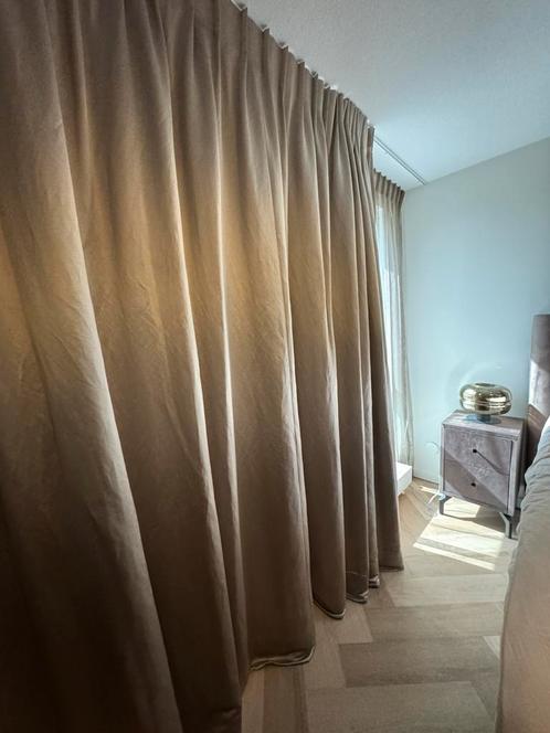 Luxe gordijn 200 cm x 220 cm taupe,  grijs, beige, greige, Huis en Inrichting, Stoffering | Gordijnen en Lamellen, Zo goed als nieuw