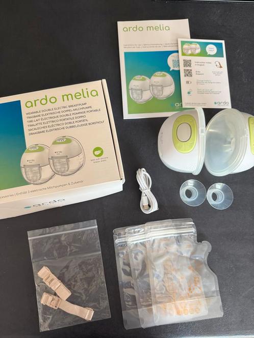 Ardo Melia Handsfree Dubbele Borstkolf - Zo goed als nieuw, Kinderen en Baby's, Babyvoeding en Toebehoren, Zo goed als nieuw, Borstkolf