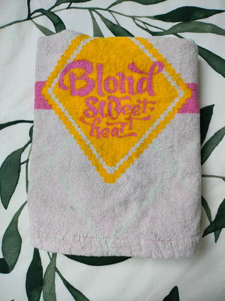 Blond Amsterdam handdoek roze 100% katoen, Tickets en Kaartjes, Overige Tickets en Kaartjes, Eén persoon