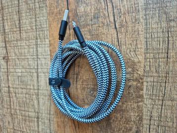 IPhone oplaadkabel beschikbaar voor biedingen