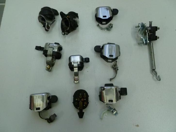 licht schakelaars bromfiets, Fietsen en Brommers, Brommeronderdelen | Oldtimers, Gebruikt, Overige merken, Koplamp, Ophalen of Verzenden