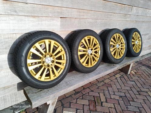 Mercedes set w211 Dunlop winterbanden 205/55/16" 6mm € 155,-, Auto-onderdelen, Banden en Velgen, Banden en Velgen, Winterbanden