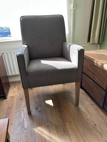 Set van 2 gestoffeerde eetkamerstoelen Grijs met armleuning beschikbaar voor biedingen