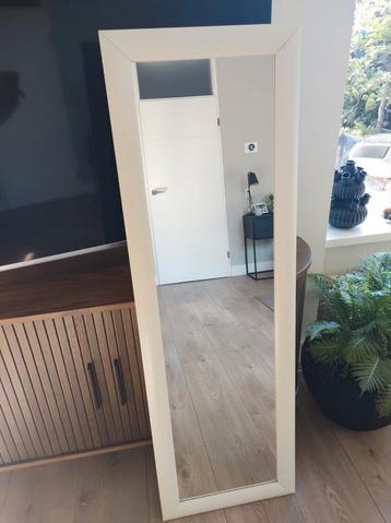 Spiegel wit rechthoek 45 bij 140 cm beschikbaar voor biedingen