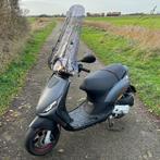 Piaggio Zip S Titanio Scooter 2022 - 4500km, Fietsen en Brommers, Scooters | Piaggio, Ophalen, Zip, Zo goed als nieuw, Benzine