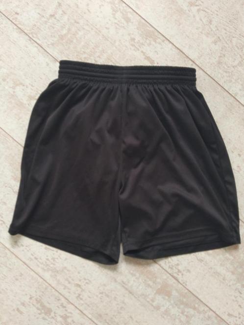 Zwart sportbroekje mt S, Kinderen en Baby's, Kinderkleding | Maat 164, Gebruikt, Jongen of Meisje, Sport- of Zwemkleding, Ophalen