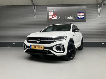 Volkswagen T-Roc 1.5 TSI R-LINE BLACK STYLE/PANORAMA/TRH/IQ  beschikbaar voor biedingen