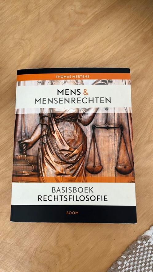 Thomas Mertens - Mens en mensenrechten, Boeken, Filosofie, Zo goed als nieuw, Ophalen of Verzenden