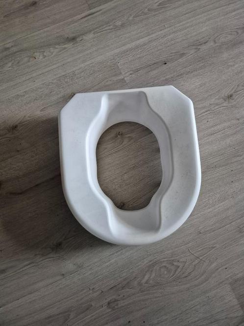 wc verhoger kunststof wit 10 cm, Diversen, Verpleegmiddelen, Gebruikt, Ophalen of Verzenden