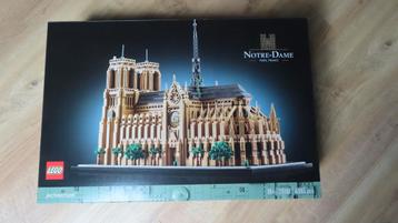 LEGO Architecture Notre Dame 21061 - Nieuw! beschikbaar voor biedingen