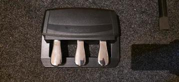 Roland RPU-3 voetpedaal voor keyboard  beschikbaar voor biedingen