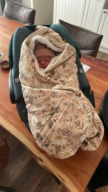 Maxicosi/autostoel deken bloemenprint beschikbaar voor biedingen