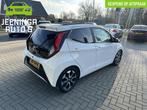 Toyota Aygo 1.0 VVT-i x-cite|Cabrio|Camera|AppleCarPlay, Voorwielaandrijving, Stof, Gebruikt, 4 stoelen