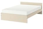 Ruim 1 persoons bed L 200 x 140 met matras, Ophalen, Tweepersoons, 140 cm, Zo goed als nieuw