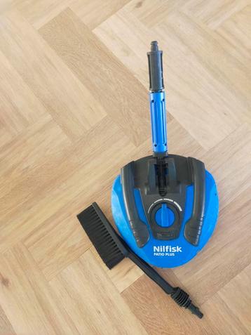Patiocleaner en autoborstel Nilfisk beschikbaar voor biedingen