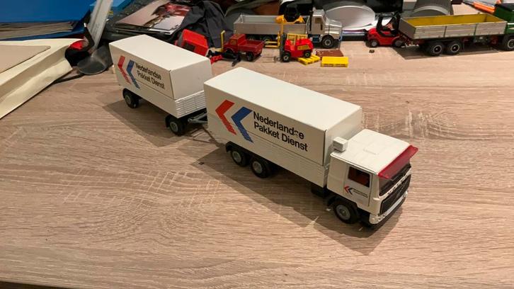 VOLVO F12 combinatie tekno in nette staat geen doos, Hobby en Vrije tijd, Modelauto's | 1:50, Zo goed als nieuw, Bus of Vrachtwagen