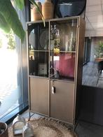 Mooie vitrinekast Be Pure Home, Huis en Inrichting, Kasten | Vitrinekasten, Ophalen, 50 tot 100 cm, Zo goed als nieuw, Metaal