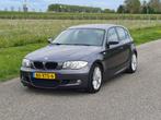 BMW 1-serie 116i High Executive Inruilkoopje! | APK 17/04/25, Auto's, BMW, Te koop, Zilver of Grijs, Geïmporteerd, 5 stoelen