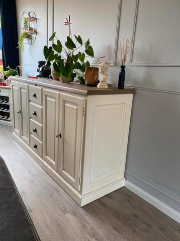 Richmond Interiors Dressoir beschikbaar voor biedingen