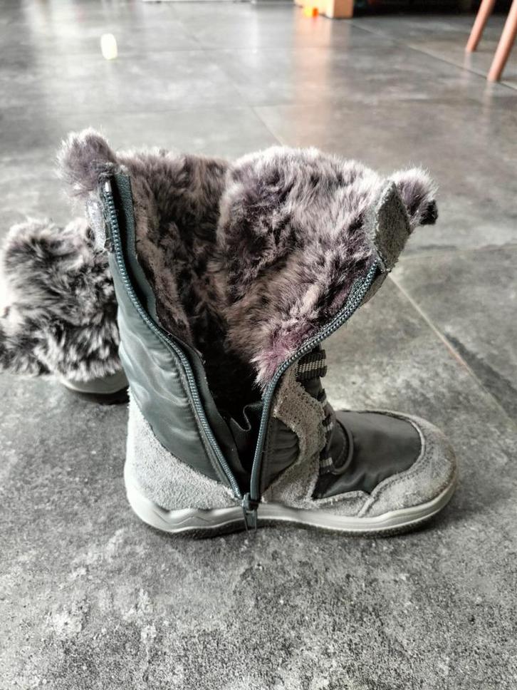 Warme Lurchi Winterlaarsjes maat 25 – Zo goed als nieuw! ️, Kinderen en Baby's, Kinderkleding | Schoenen en Sokken, Zo goed als nieuw