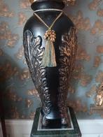 Twee uitzonderlijke  grote hoge vazen, Ophalen