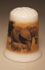 Olifant met jong vingerhoedje, Ophalen of Verzenden, Nieuw, Porselein, Nederland
