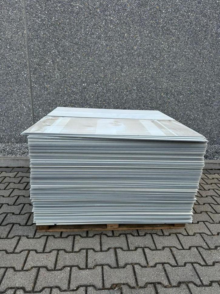 Partij diverse maten HPL platen gebruikt, Doe-het-zelf en Verbouw, IJzerwaren en Bevestigingsmiddelen