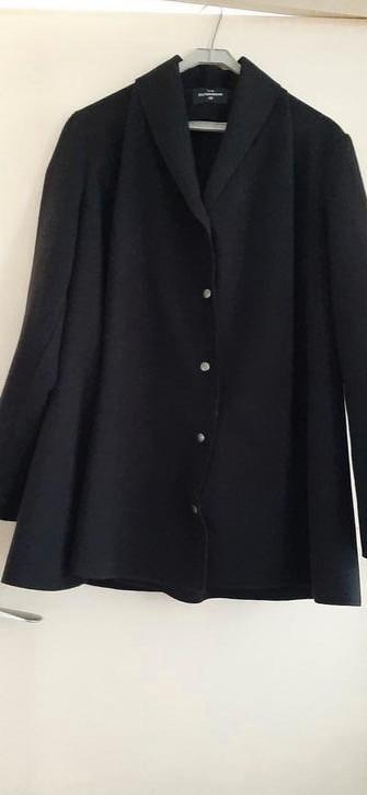 Korte jas, merk The Outerware,  zwart  Maat 42. beschikbaar voor biedingen