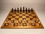 Prachtig schaakbord dambord met schaakstukken en damstenen, Een of twee spelers, Ophalen of Verzenden, Gebruikt