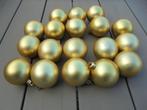 18 stuks goud matte kerstballen, Diversen, Kerst, Ophalen of Verzenden, Zo goed als nieuw