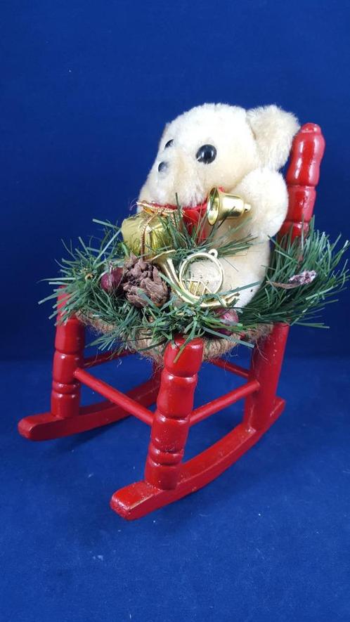 Vintage kerstdecoratie: beertje op houten schommelstoel. W3, Diversen, Kerst, Gebruikt, Ophalen of Verzenden