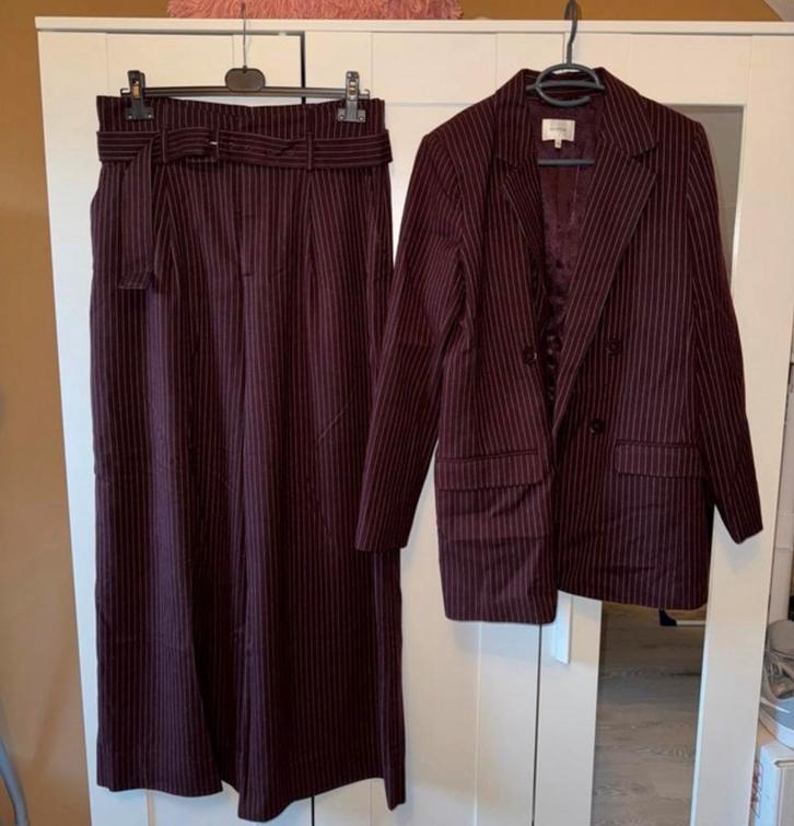 Gestuz dames pak nieuw, Kleding | Dames, Jasjes, Kostuums en Pakken, Zo goed als nieuw, Kostuum of Pak, Maat 38/40 (M), Overige kleuren