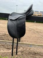 Dressuurzadel Kent & Masters 18 inch, Dieren en Toebehoren, Paarden en Pony's | Zadels, Ophalen of Verzenden, Gebruikt, Dressuur