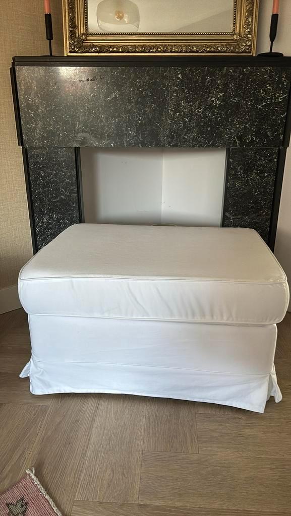 Ikea Ektorp Witte poef / voetenbank, Huis en Inrichting, Banken | Voetenbanken en Poefen, Gebruikt, 50 tot 75 cm, Rechthoekig