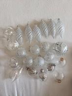 Diverse zilver achtige kerst ballen 23 stuks, Diversen, Kerst, Ophalen of Verzenden, Zo goed als nieuw