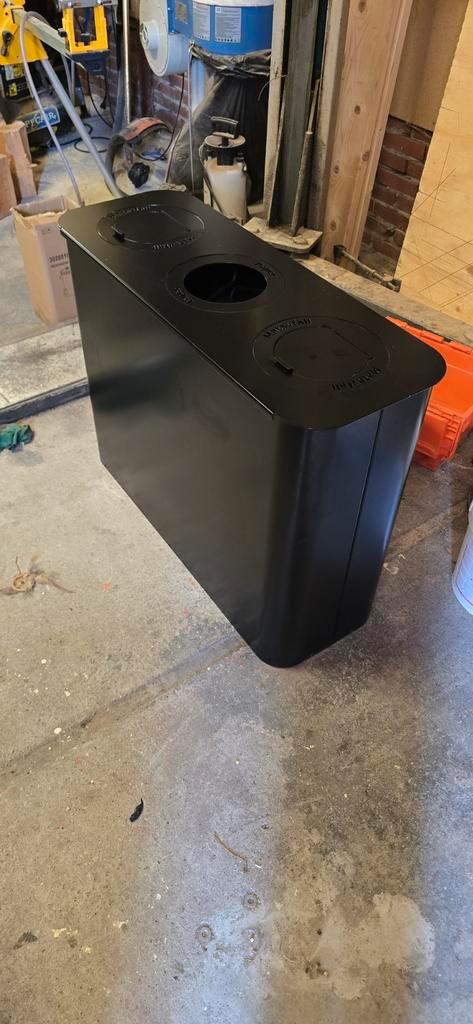 Grote stalen afvalbak/afvalscheider, Huis en Inrichting, Woonaccessoires | Prullenbakken, Zo goed als nieuw, Metaal, 50 tot 75 cm