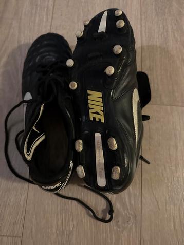Nike Tiempo voetbalschoenen maat 42 beschikbaar voor biedingen
